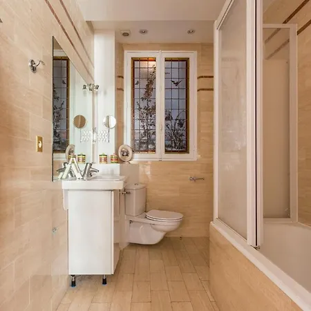 Rue Petrarque By Onefinestay