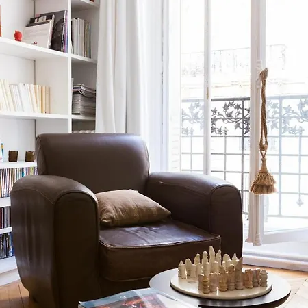 Rue Petrarque By Onefinestay